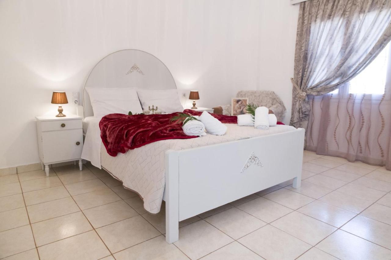 Chryso Apartment Kamilari Bagian luar foto